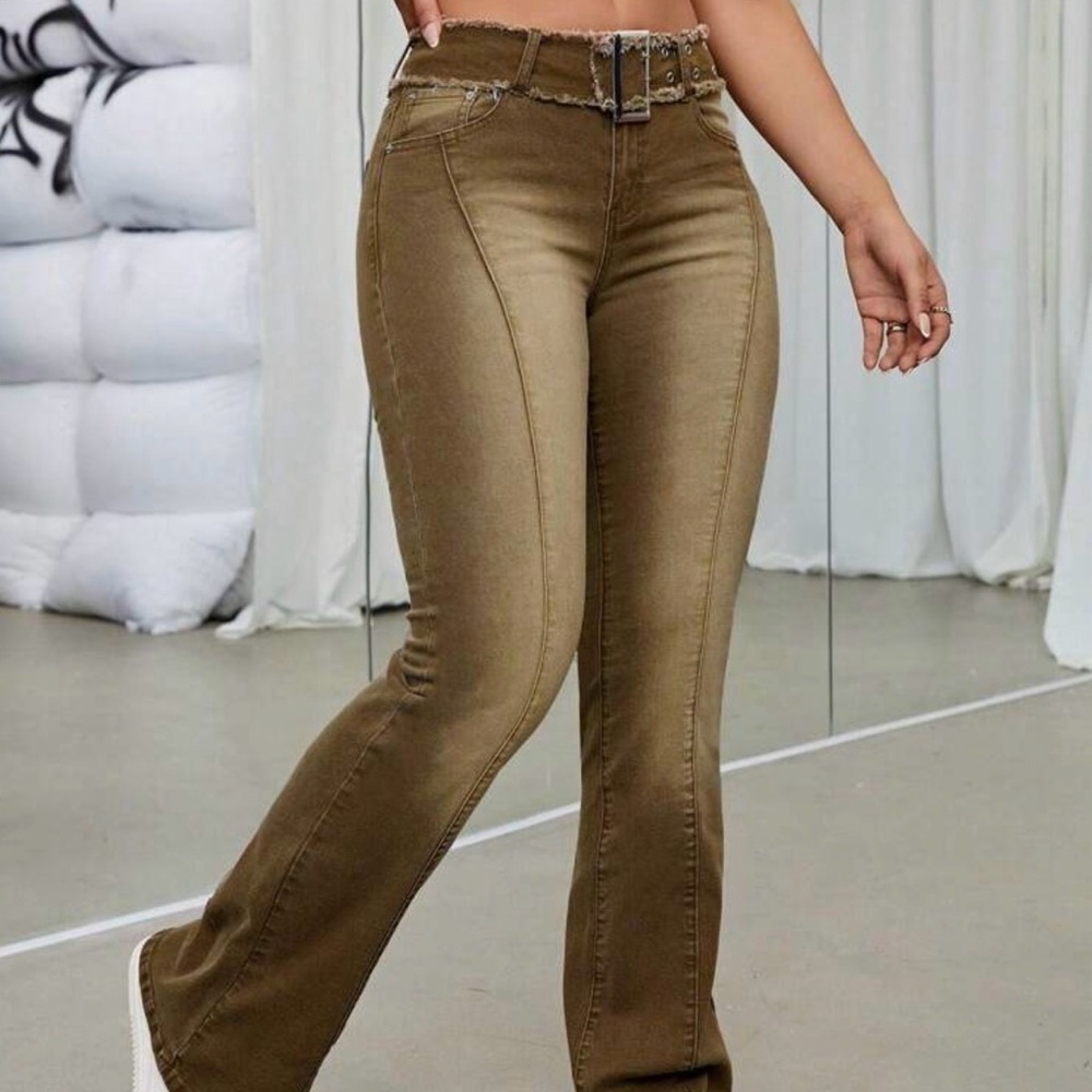 2/$25 SHEIN ICON Buckle Brown Belted Flare Leg Jeans sz 30